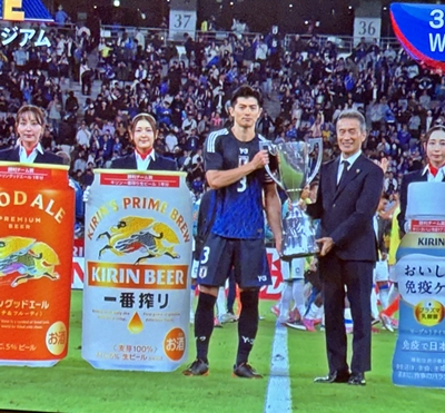 EB05B529-8890-4D0E-B221-3647436C995F