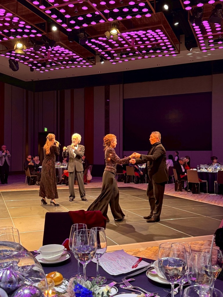 EFE9B6BA-E84E-4E06-93AB-E3F5BD576F9A