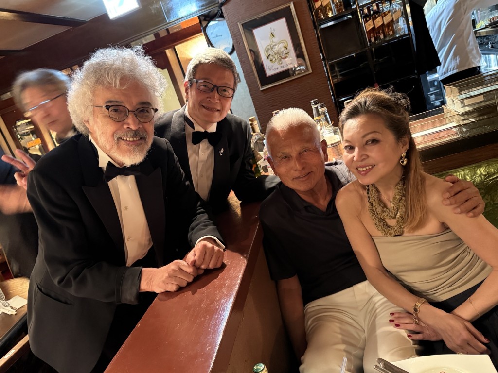 3F2A9F58-13C9-44EB-B6F8-6F60AEF10C3F